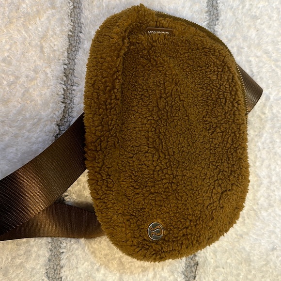 Everywhere belt bag Sherpa - Picture 1 of 3